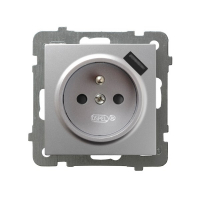 GNIAZDO POJEDYNCZE Z UZIEMIENIEM 2P+Z Z PRZESŁONAMI ZACISKI AUTOMATYCZNE Z ŁADOWARKĄ USB 16A/230 USB 5V/2.1A IP20 SREBRNY AS - GP-1GZPUSB/m/18 - OSPEL
